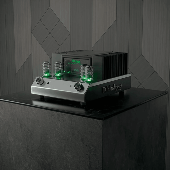 McIntosh MA252
